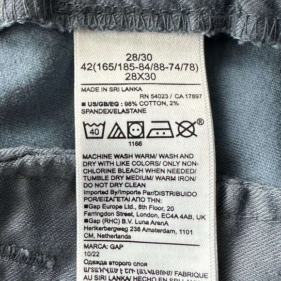 Modern Khakis in Athletic Taper -  Gap mens 28x30 - Picture 5 of 7